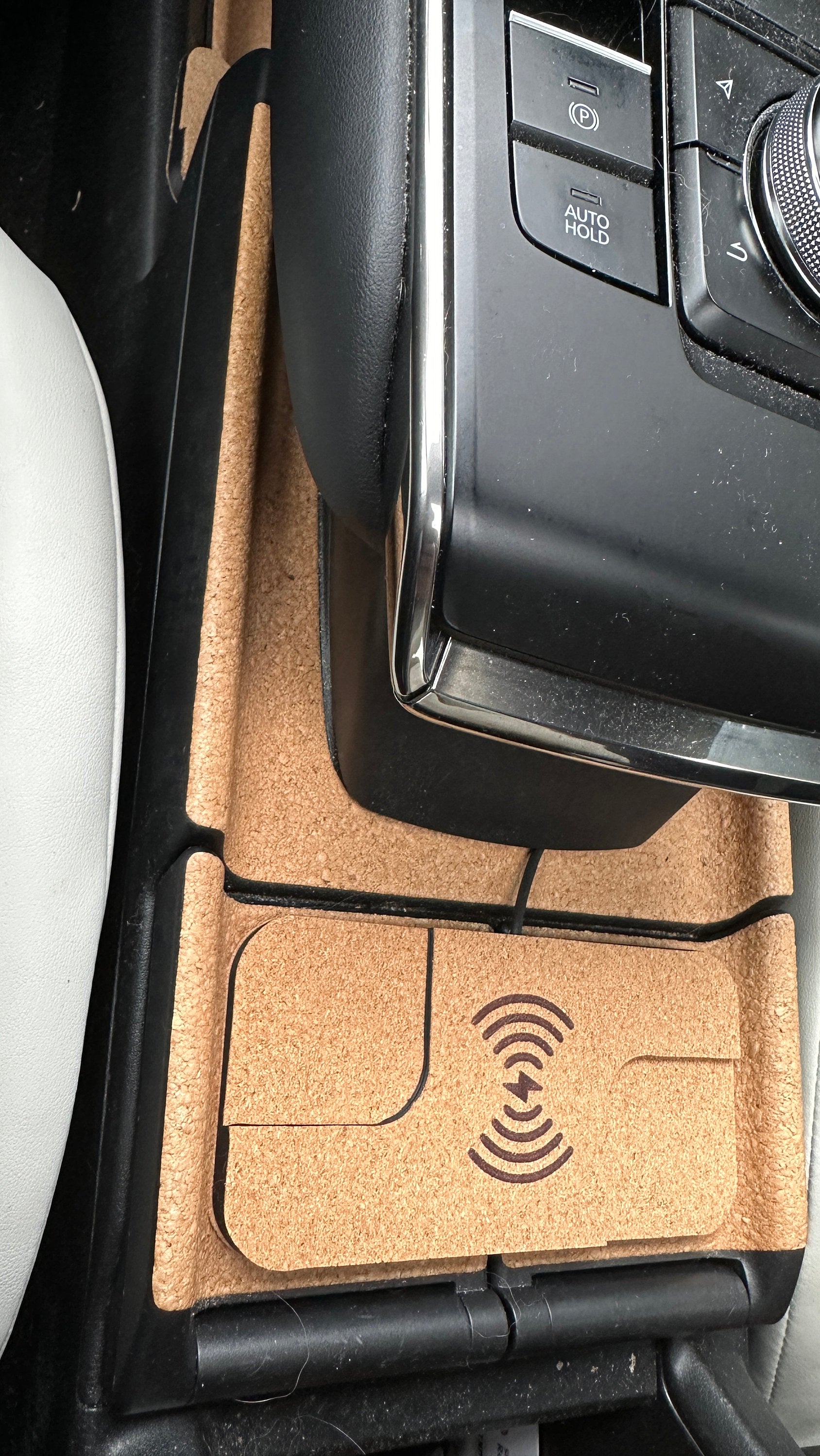 Mazda MX30 design wireless phone charger 15W